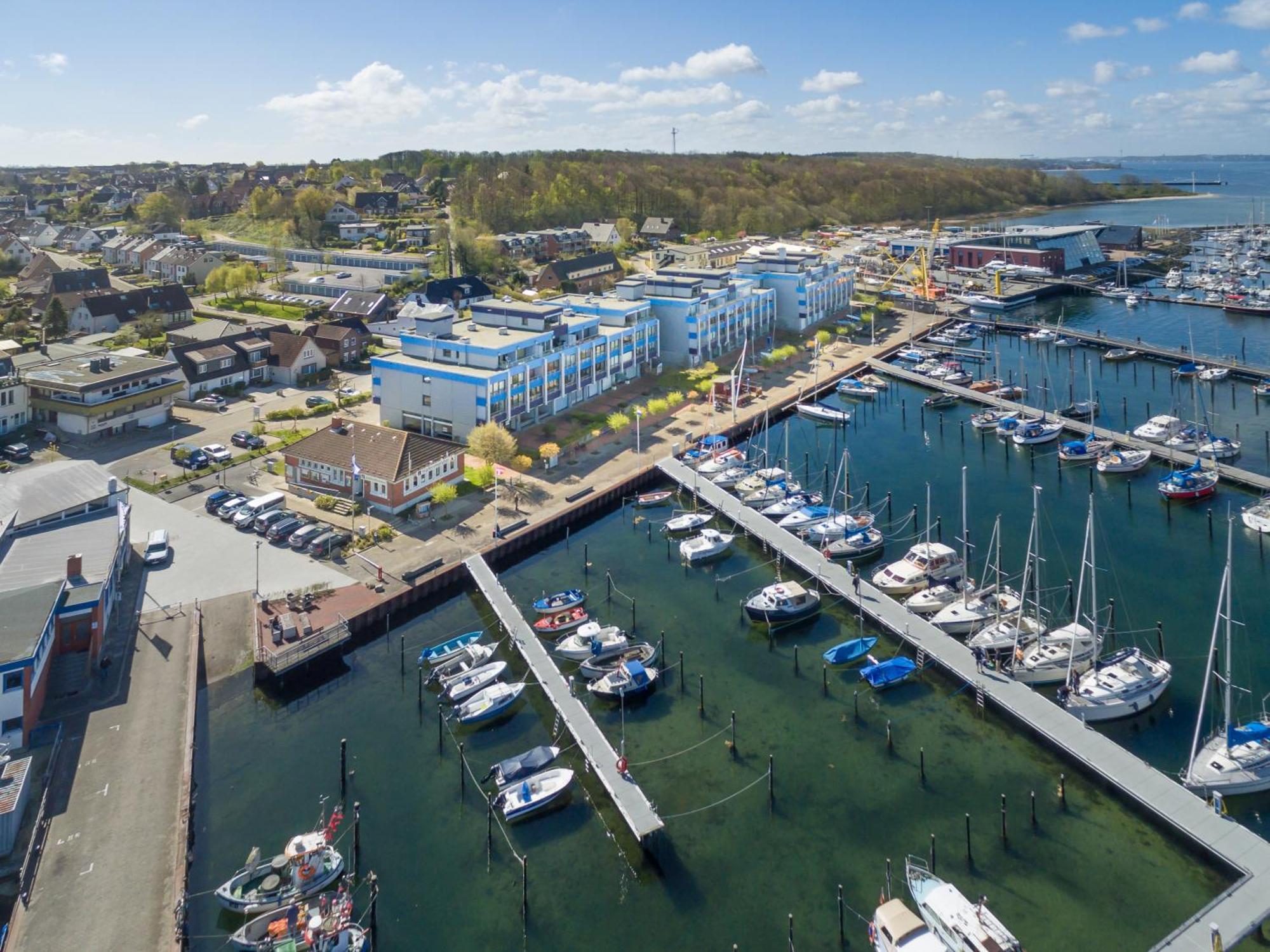 Boern Brn Ankerplatz Apartamento Laboe Exterior foto