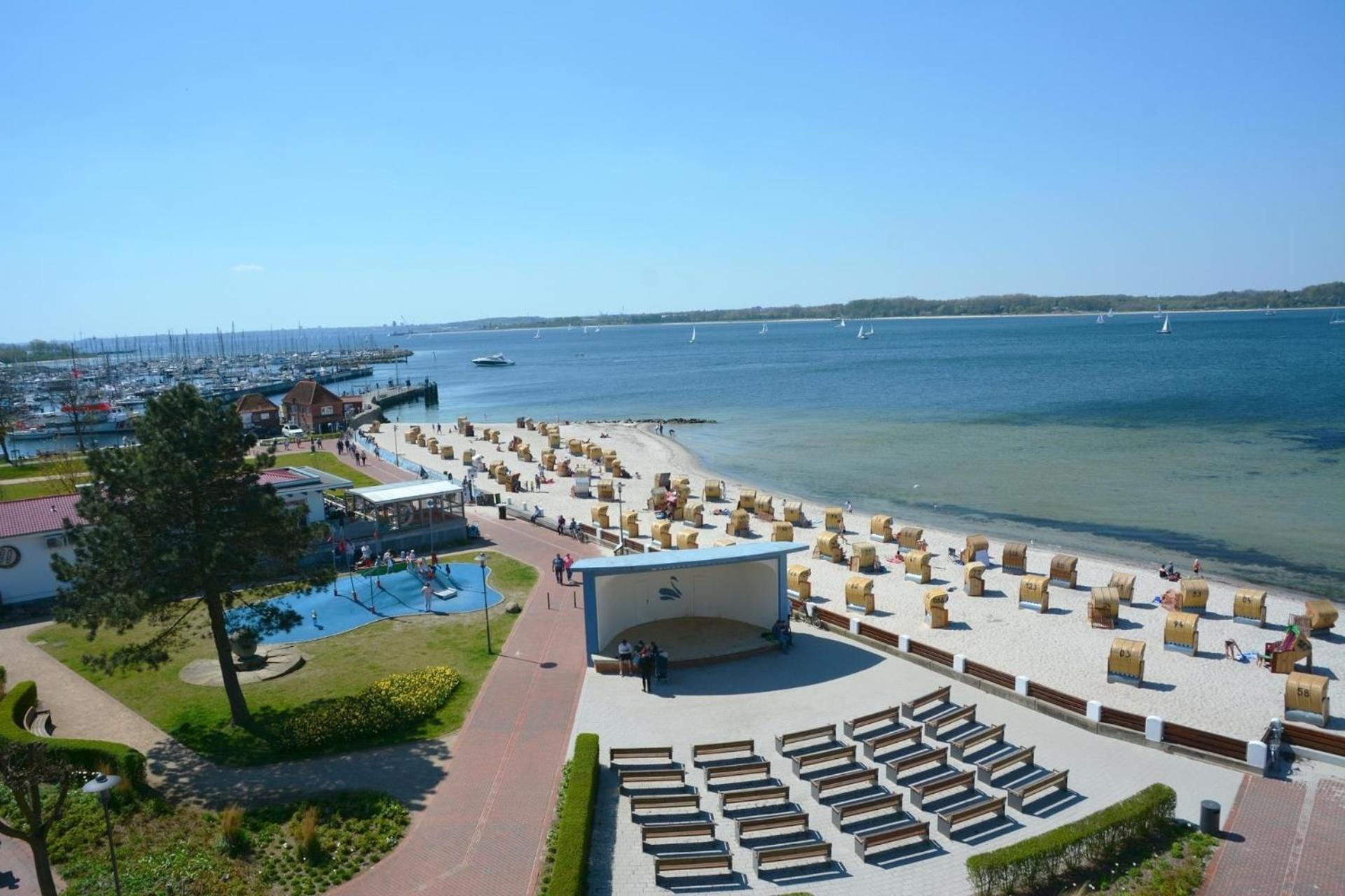 Boern Brn Ankerplatz Apartamento Laboe Exterior foto
